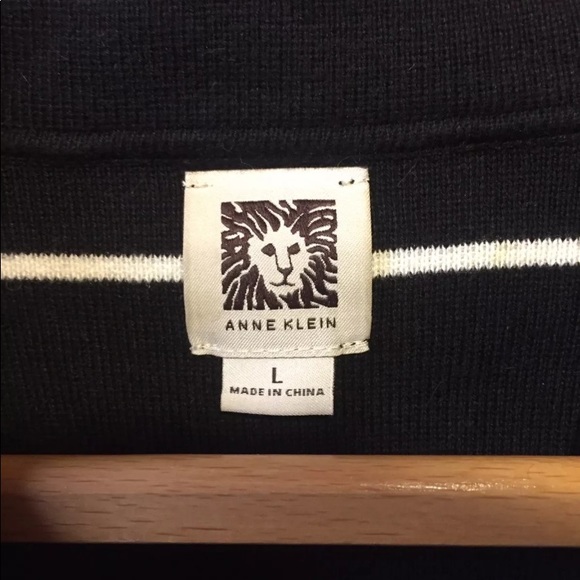 Anne Klein Large buttoned sweater - Picture 2 of 8